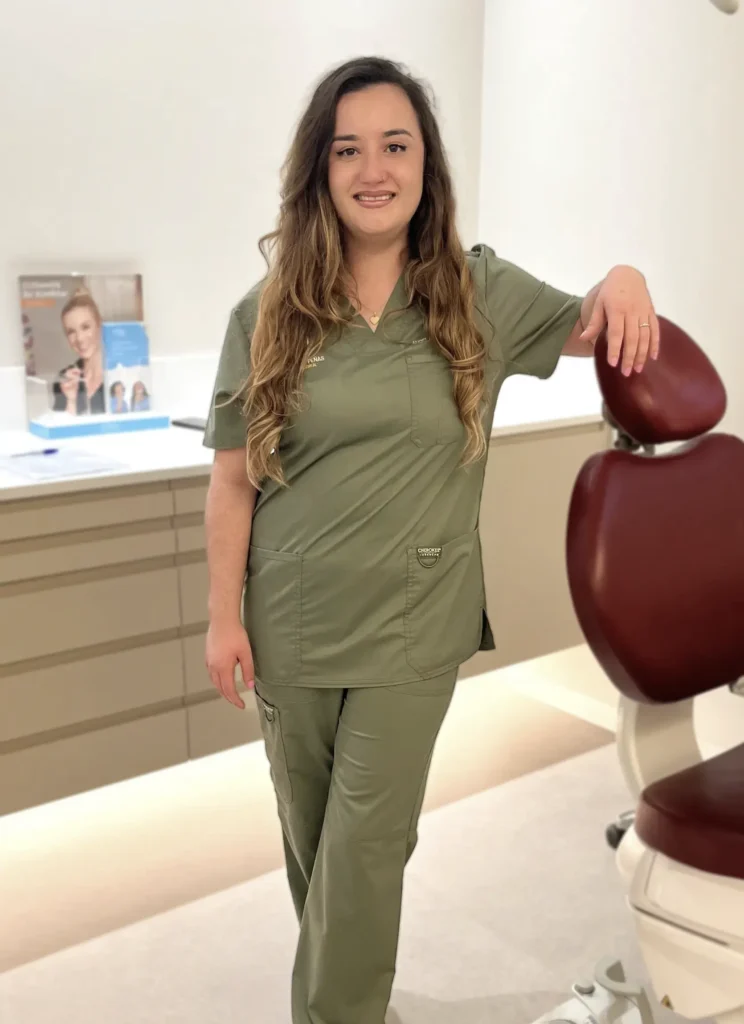 Ángela Romero - Higienista Dental